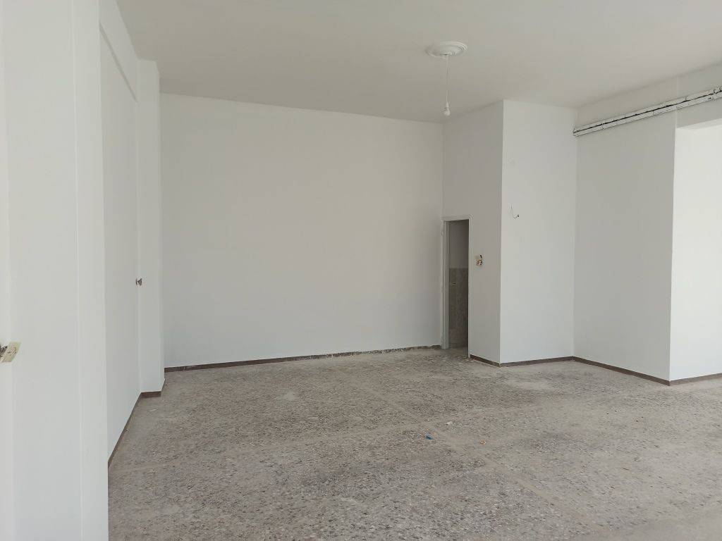 TMEMA APO TO ESOTERIKO TOY KATASTEMATOS