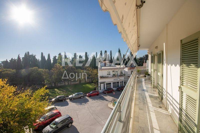 Θέα από μπαλκόνι