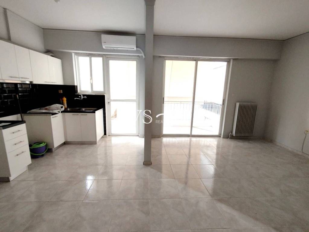 Σαλοκουζίνα