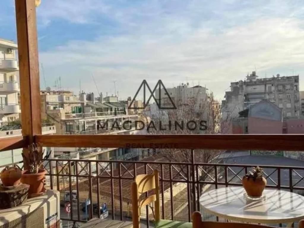 Θέα από μπαλκόνι