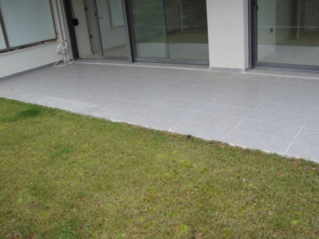 Forumland Real Estate, μεζονέτα με κήπο