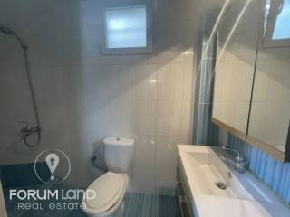 Forumland Real Estate, Μπάνιο