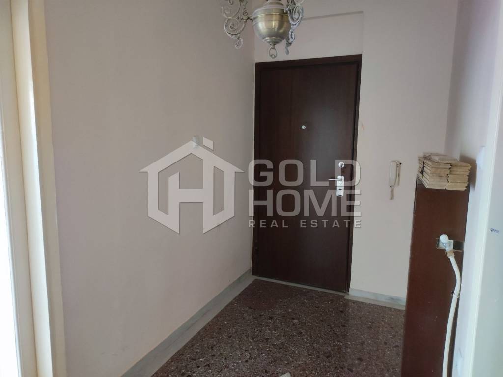 χωλ κεντρικής εισόδου