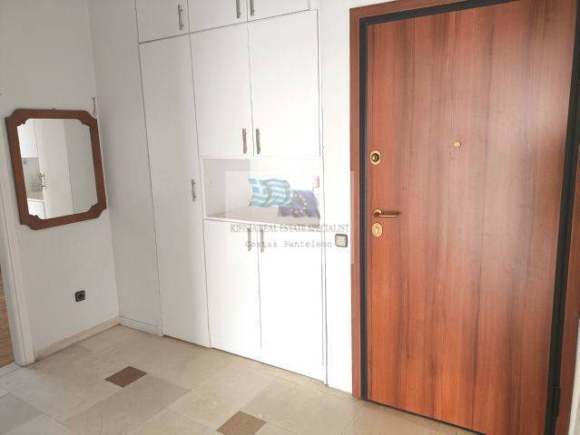 ENTRANCE - SAFETY DOOR