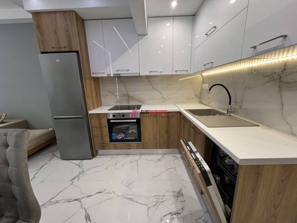 ΣΑΛΟΚΟΥΖΙΝΑ