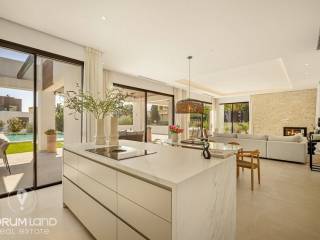 Forumland Real Estate, Εσωτερική όψη