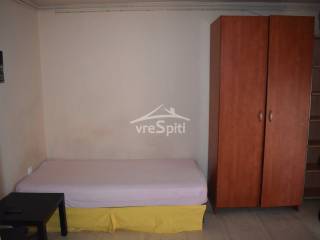 ΕΠΙΠΛΩΜΕΝΗ ΓΚΑΡΣΟΝΙΕΡΑ-ΕΝΑΣ ΧΩΡΟΣ