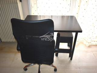 ΕΠΙΠΛΩΜΕΝΗ ΓΚΑΡΣΟΝΙΕΡΑ-ΕΝΑΣ ΧΩΡΟΣ