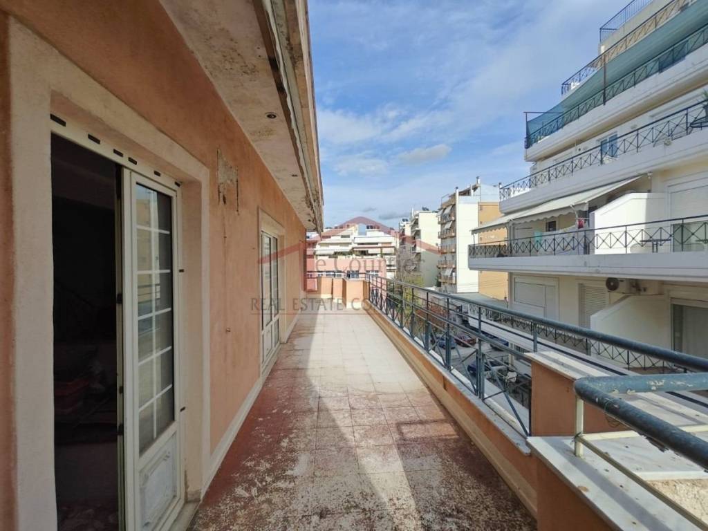 Θέα από μπαλκόνι