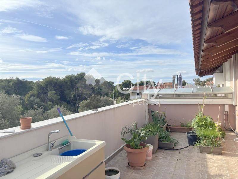 Θέα από μπαλκόνι