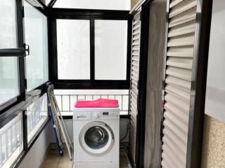 Kleisto pisino mpalkoni - Apothekaki