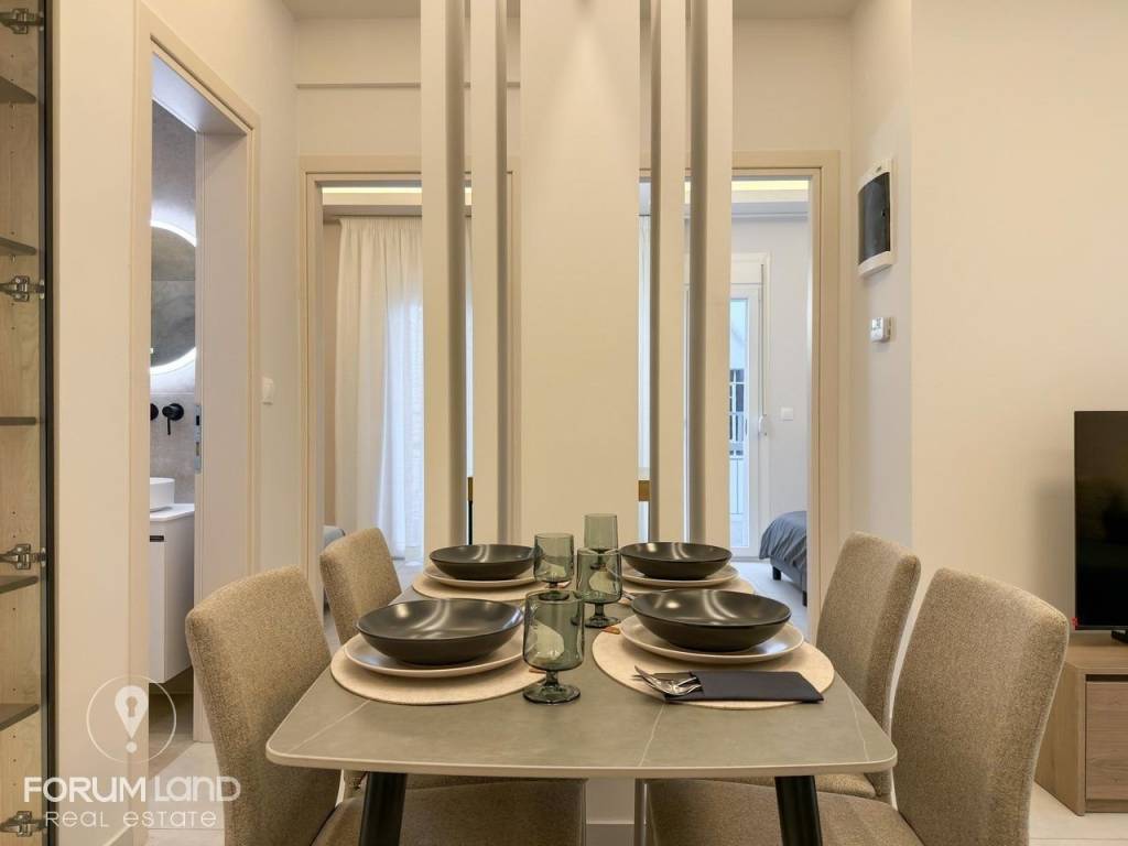 Forumland Real Estate, Τραπεζαρία