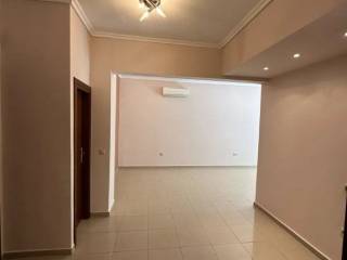 Forumland Real Estate, Σαλόνι