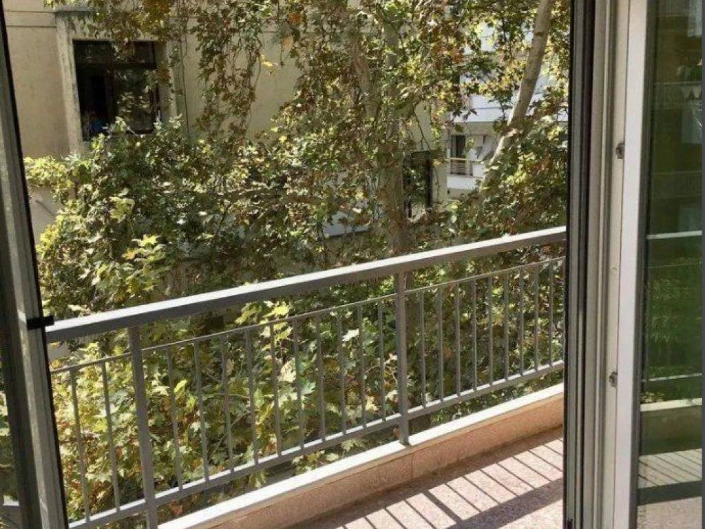 Forumland Real Estate, Βεράντες