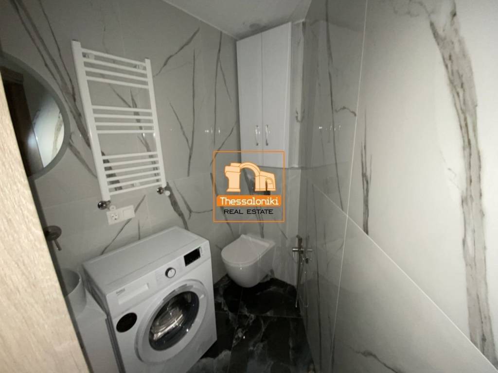 Αχειροποίητος, Στούντιο