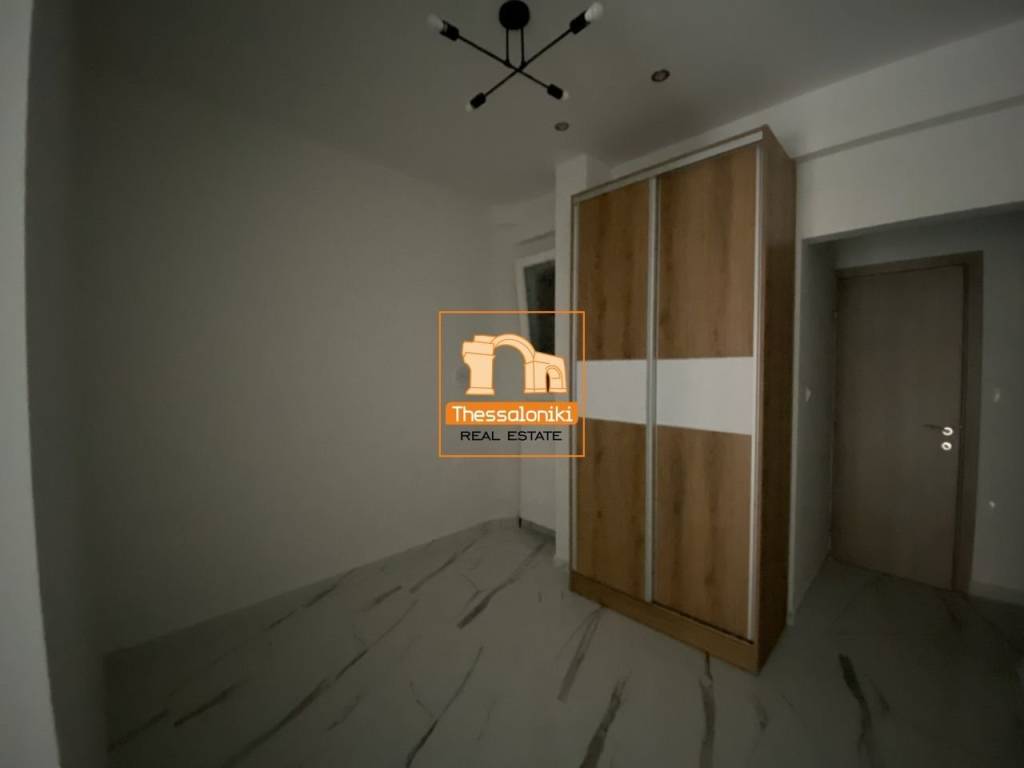 Αχειροποίητος, Στούντιο