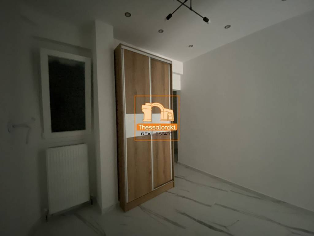 Αχειροποίητος, Στούντιο