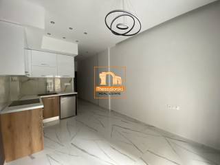 Αχειροποίητος, Στούντιο