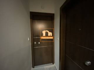 Αχειροποίητος, Στούντιο