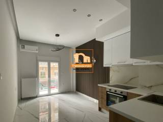 Αχειροποίητος, Στούντιο