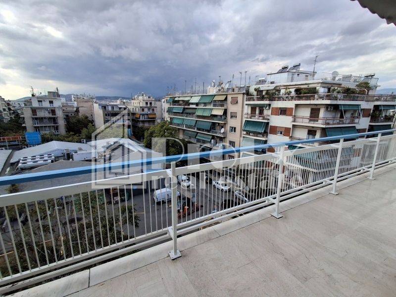 Θέα από μπαλκόνι