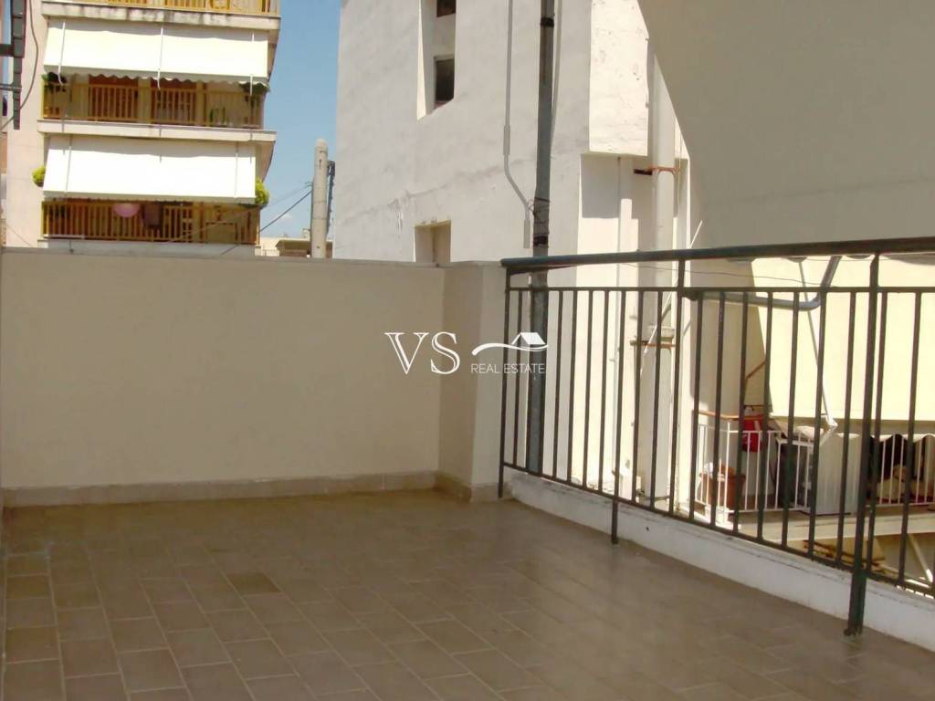 Θέα απο μπαλκόνι