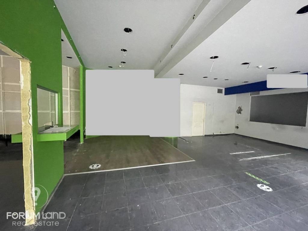 Forumland Real Estate, Κατάστημα