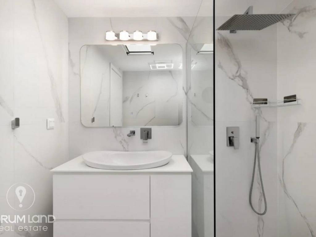 Forumland Real Estate, Mpanio