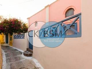 Πρόσοψη κτιρίου  Building facade