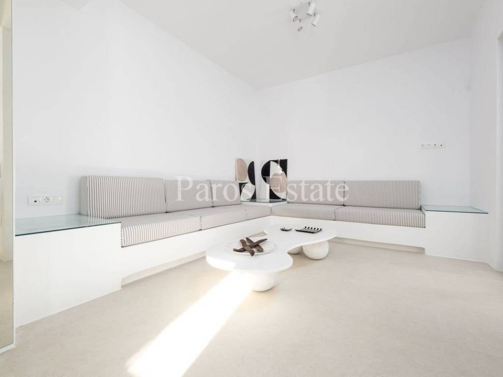 Σαλοκουζίνα με τραπεζαρία