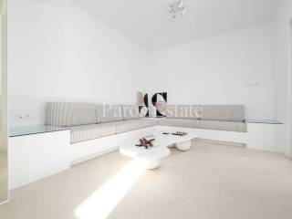 Σαλοκουζίνα με τραπεζαρία