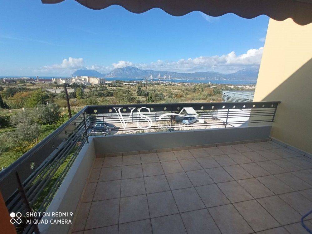 Θέα απο μπαλκόνι