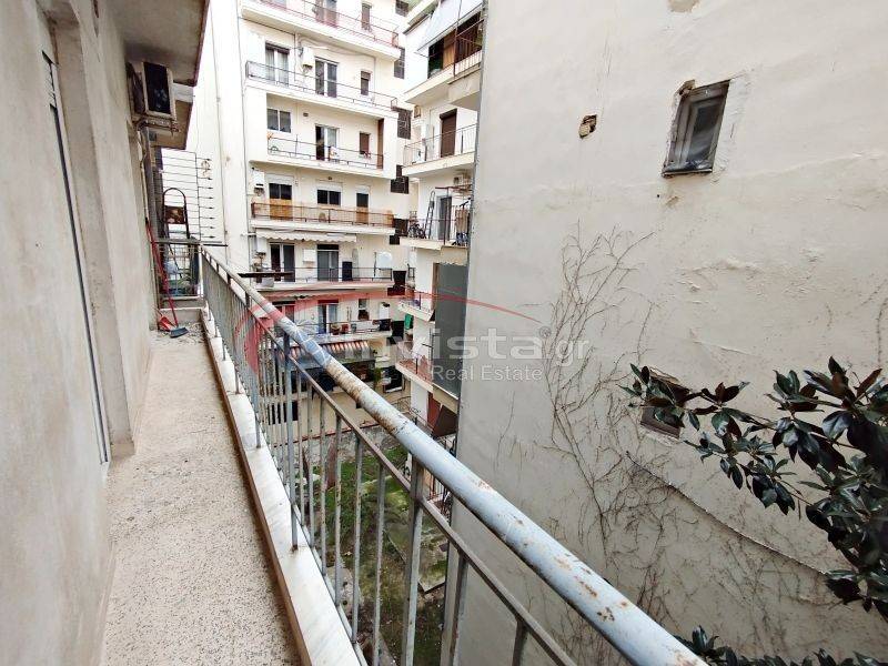 Θέα από μπαλκόνι