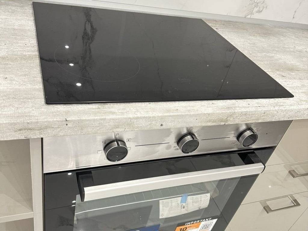 Forumland Real Estate, Σαλοκουζίνα