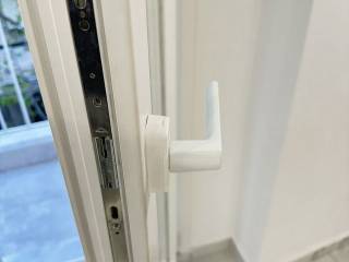 Forumland Real Estate, Κουφώματα