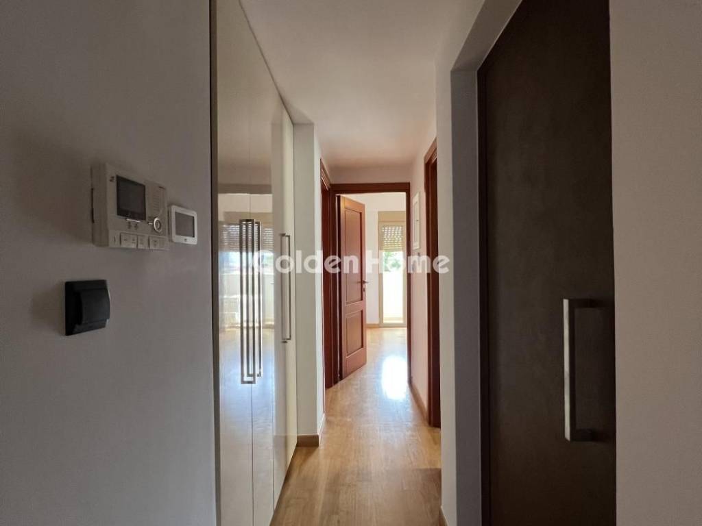 Χολ - Διάδρομος