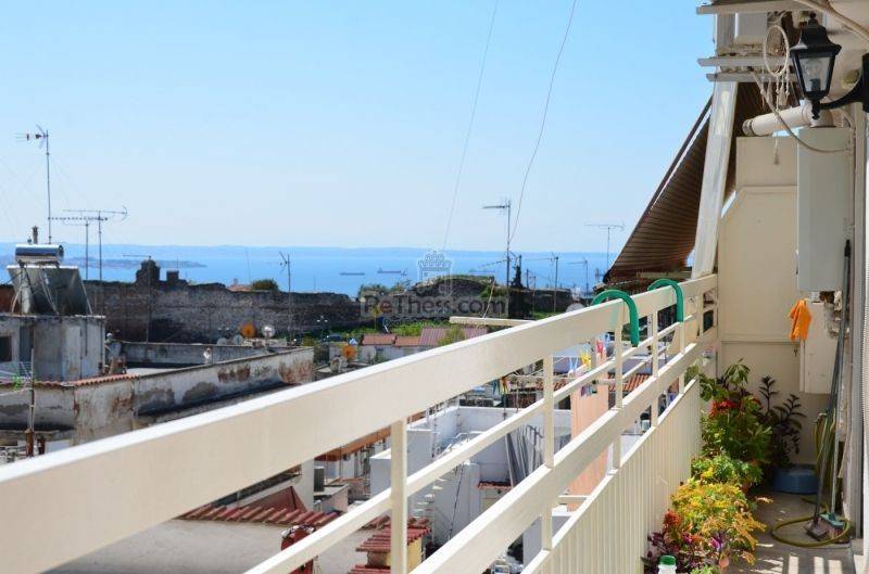 Θέα από μπαλκόνι