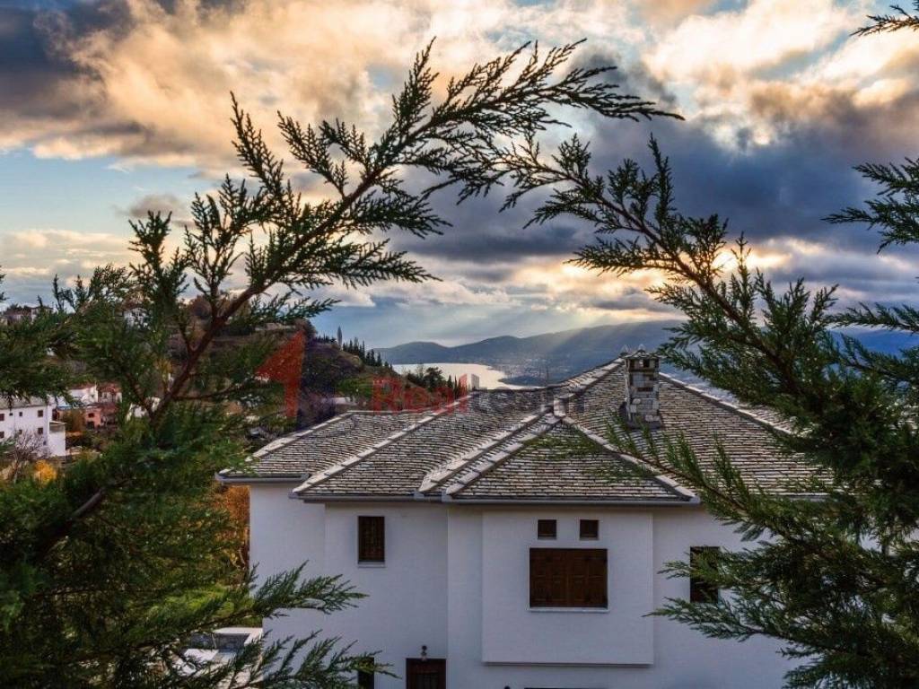 Εξωτερικοι χώροι