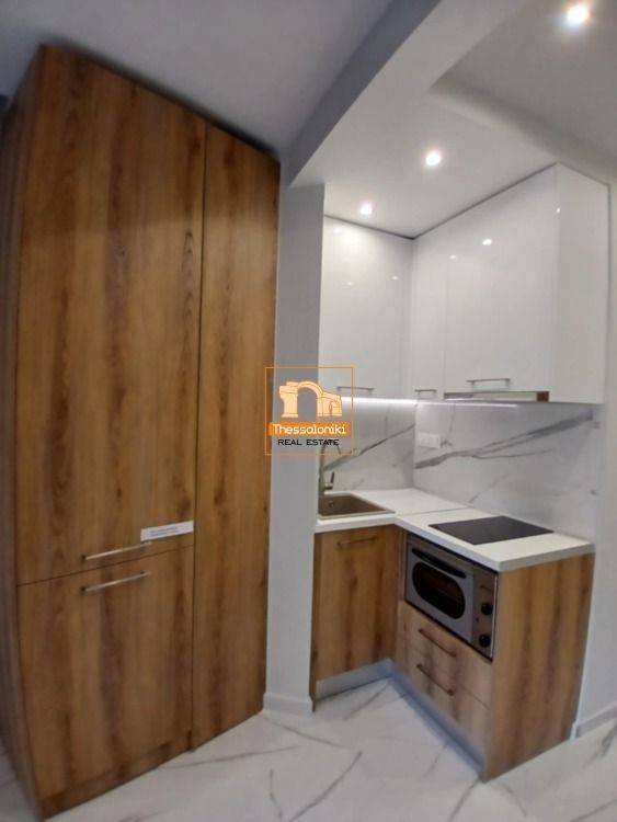 Μπότσαρη, Στούντιο, 33 τ.μ.