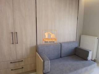 Μπότσαρη, Στούντιο, 32 τ.μ.