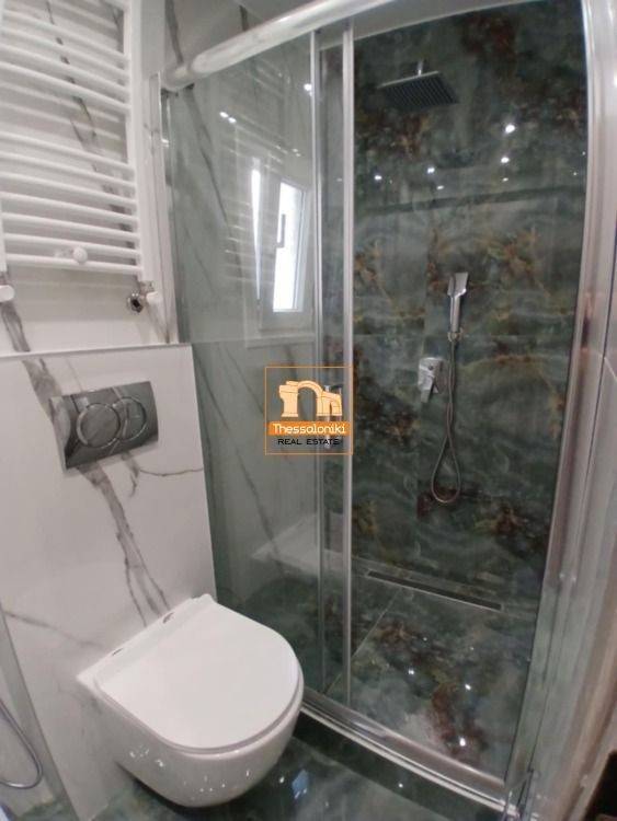 Μπότσαρη, Στούντιο, 32 τ.μ.