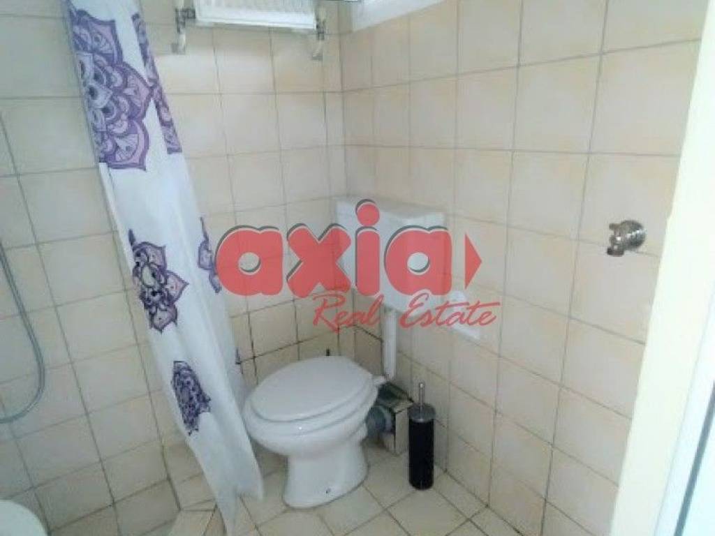 Ενοικιάζεται Studio 25τ.μ. που βρίσκεται στον 1ο όροφο οικοδομής  κοντά στην Αγία Ειρηνη,