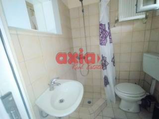 Ενοικιάζεται Studio 25τ.μ. που βρίσκεται στον 1ο όροφο οικοδομής  κοντά στην Αγία Ειρηνη,