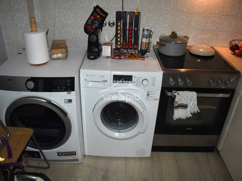 ΚΟΥΖΙΝΑ-ΠΛΥΝΤΗΡΙΟ ΜΕΝΕΙ