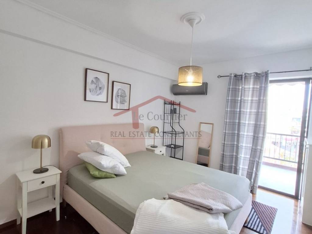 Θέα από μπαλκόνι