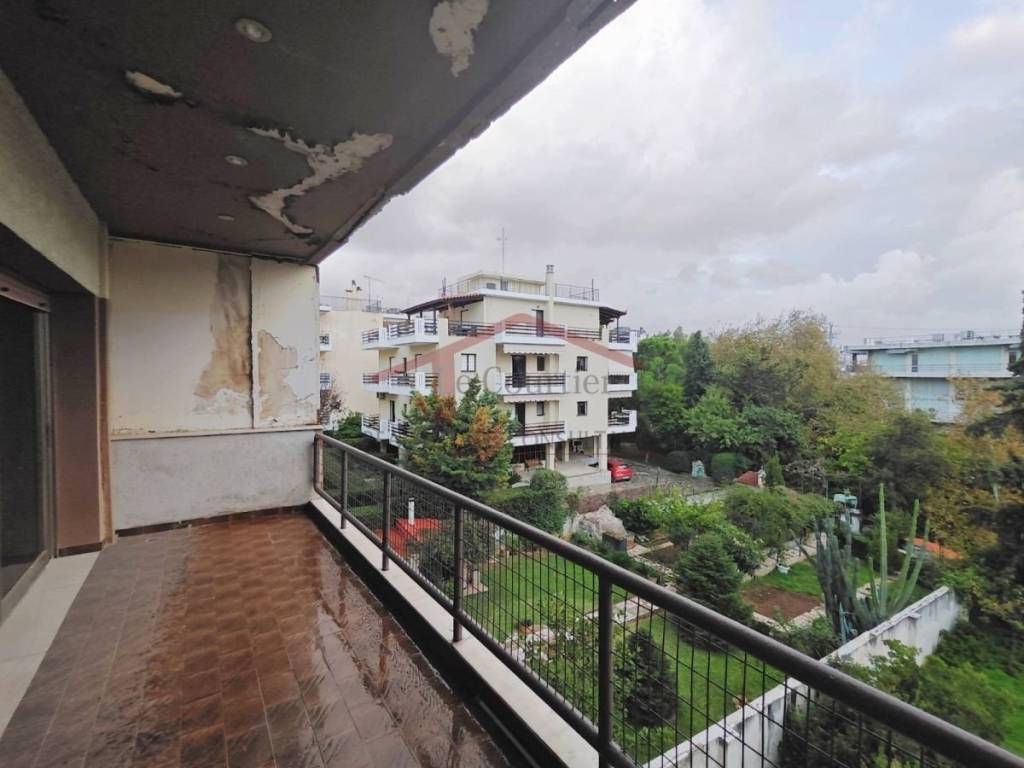 Θέα από μπαλκόνι