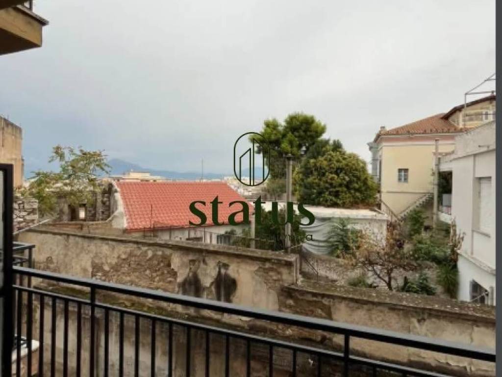 Θέα απο μπαλκόνι