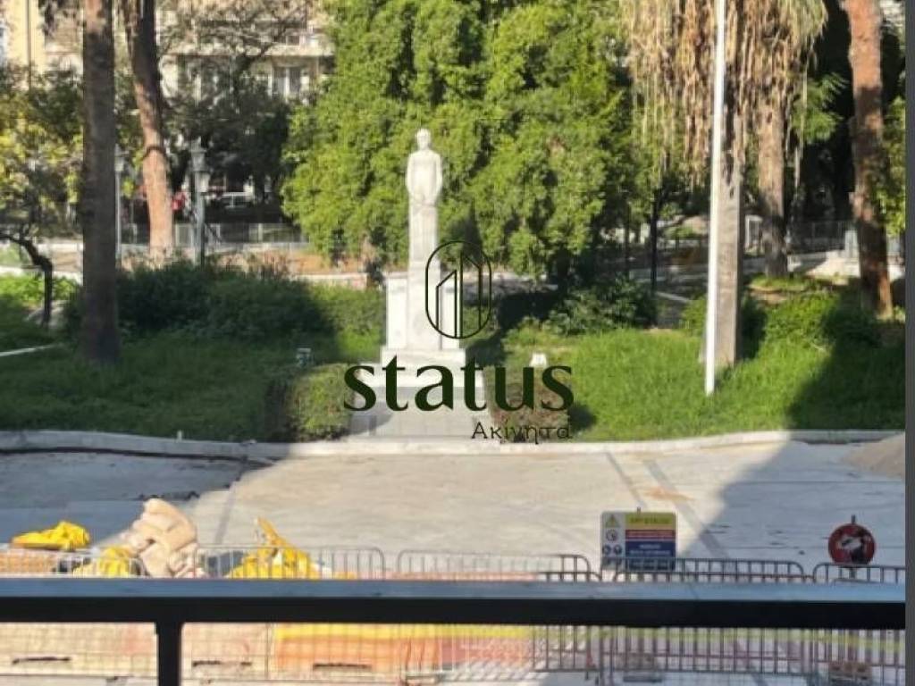 Θέα απο μπαλκόνι