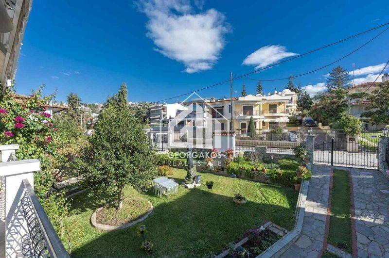 Θέα από μπαλκόνι