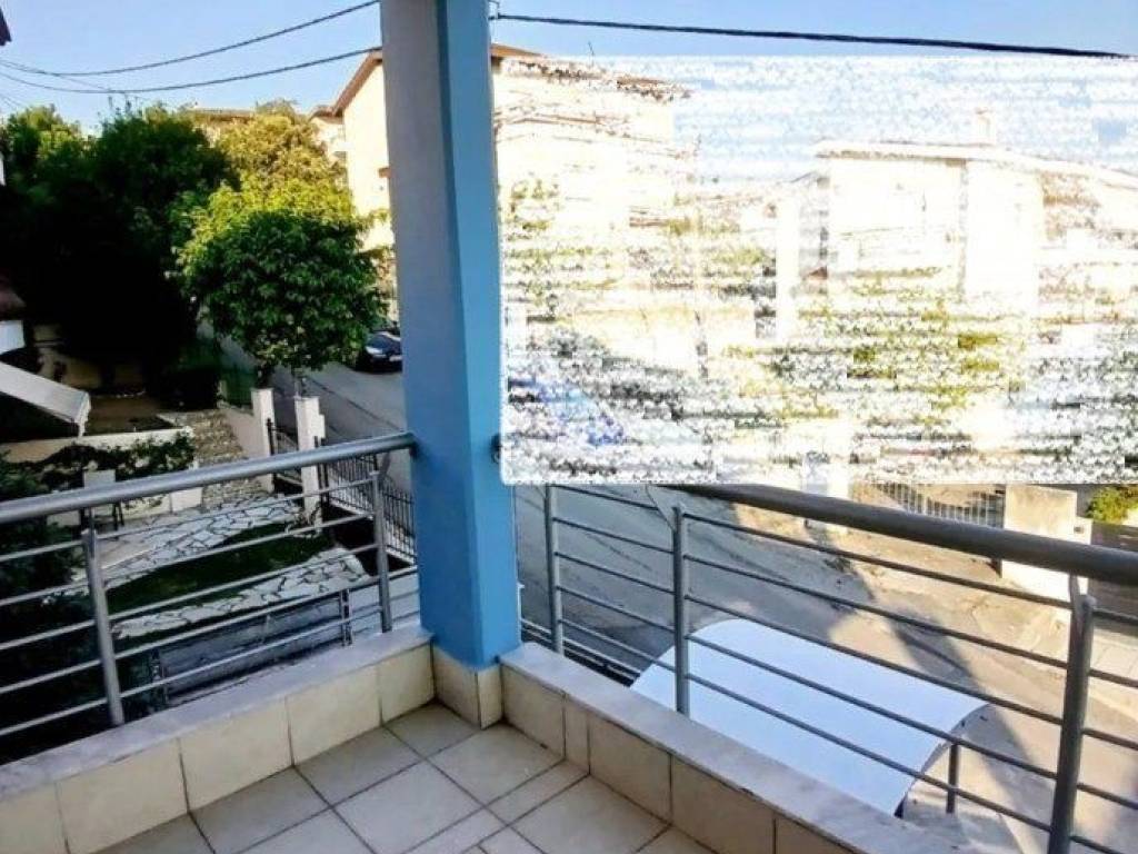 Forumland Real Estate, Βεράντες